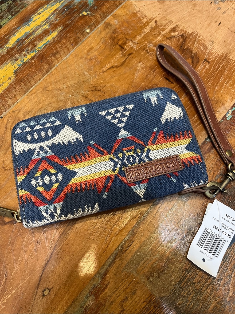 NWT Pendleton Traditions Smartphone Wallet